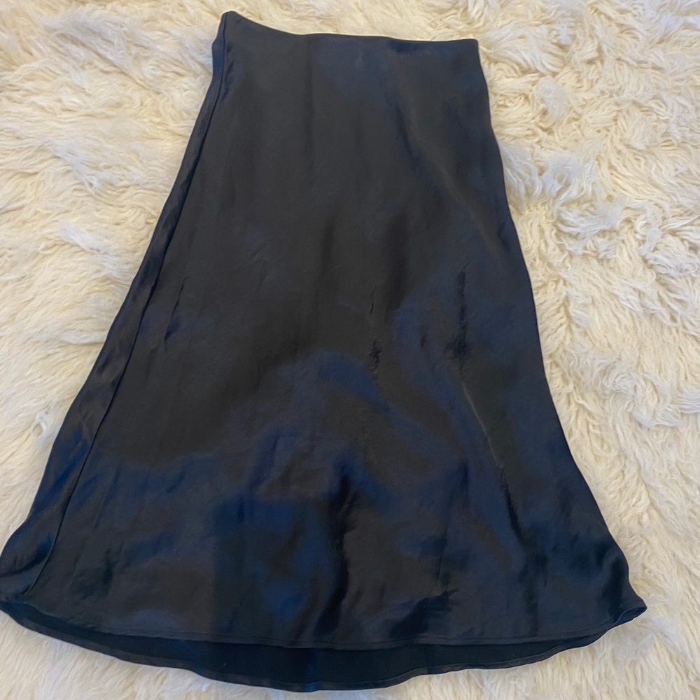 Black midi silky skirt